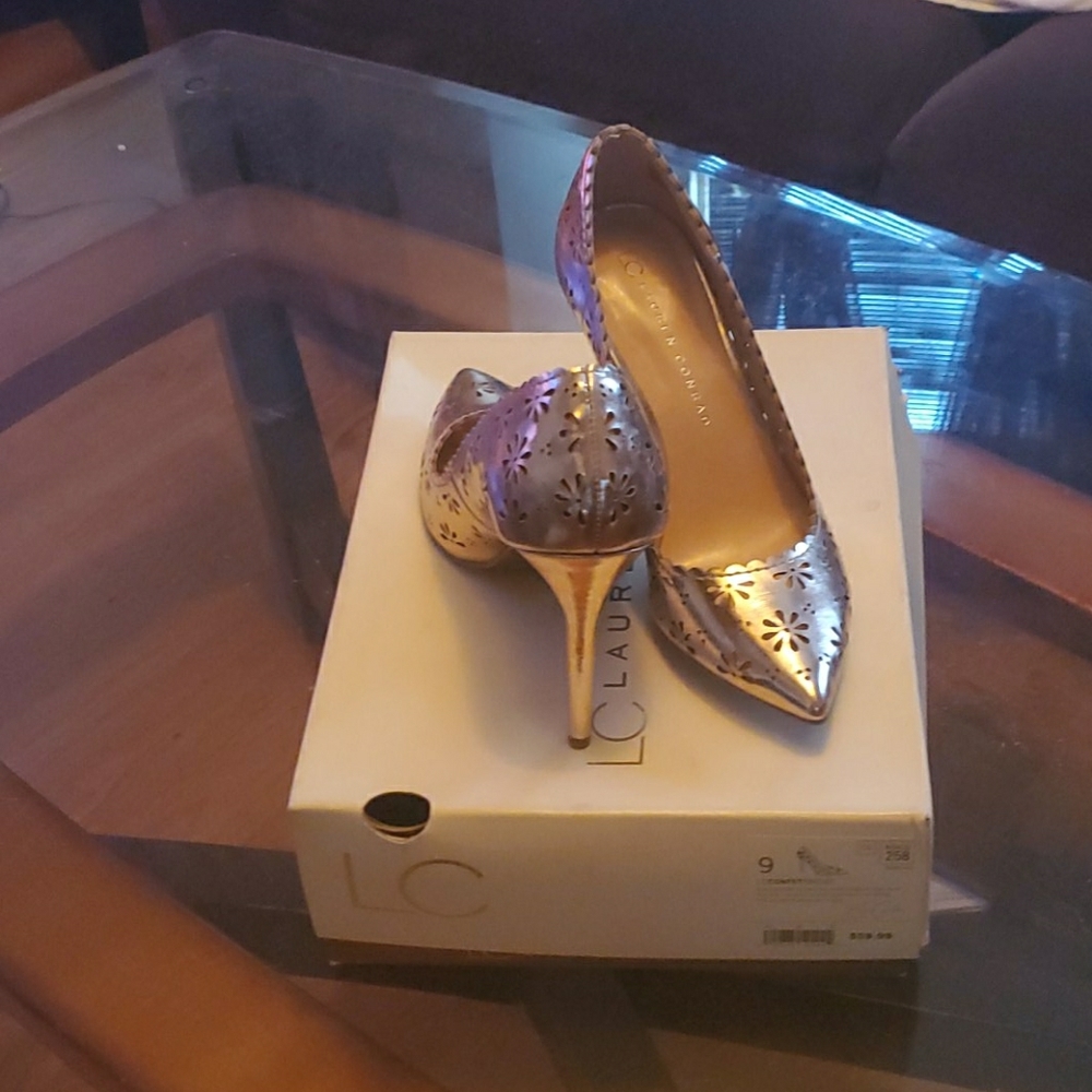 Lauren Conrad  copper pump